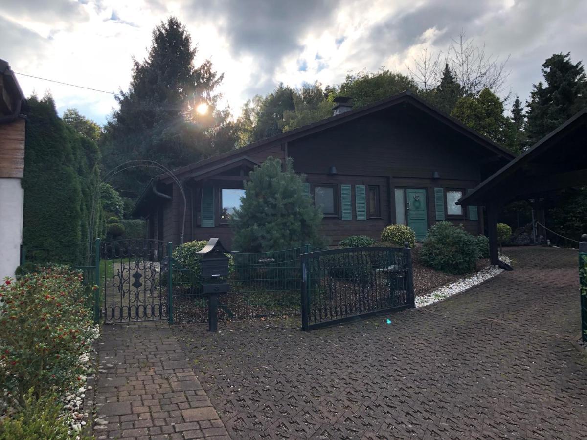 Gemuetliches Holzhaus In Idyllischer Lage Ruppichteroth Exterior foto
